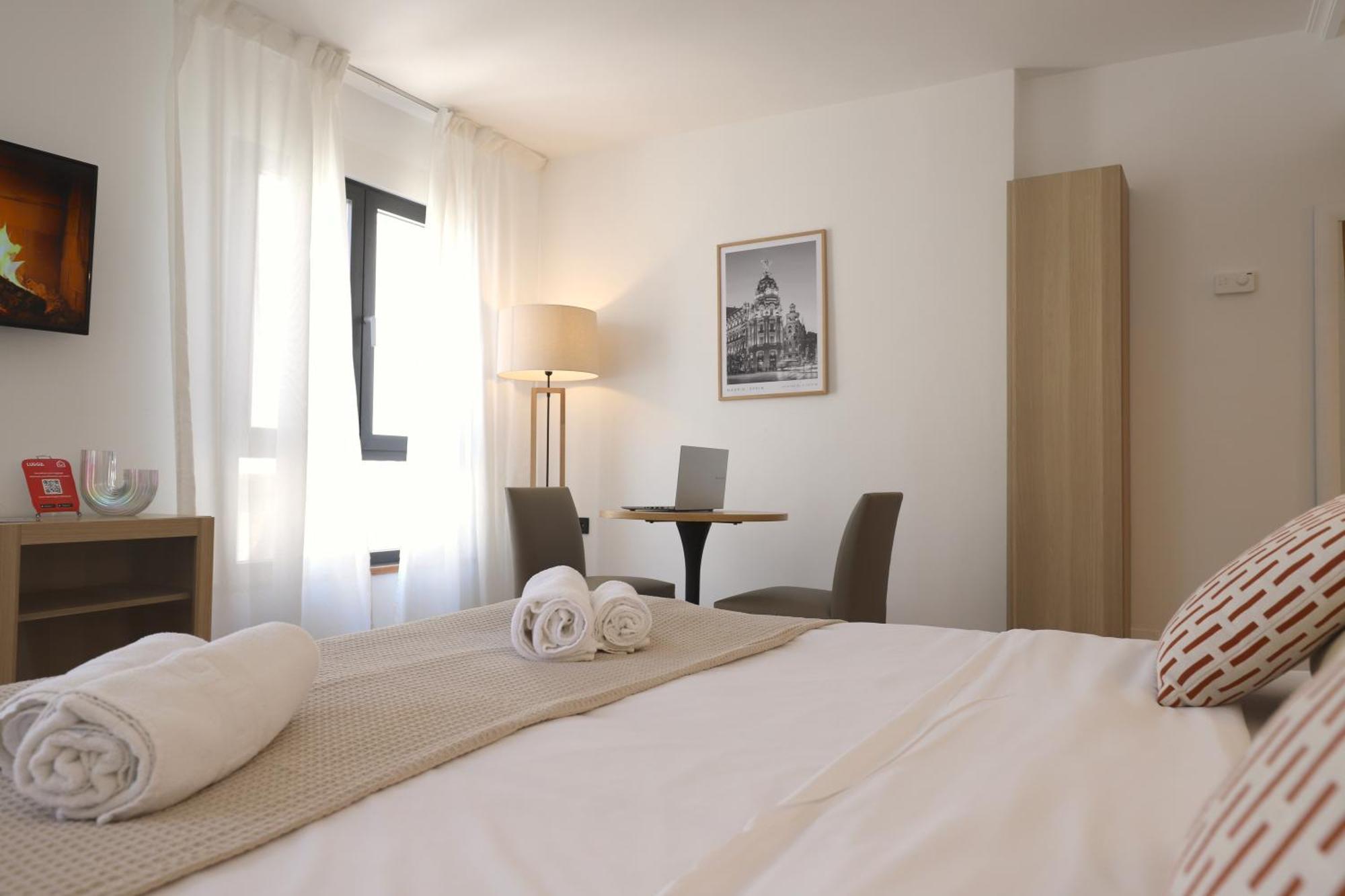 Edificio Leganitos Apartment Madrid Exterior photo